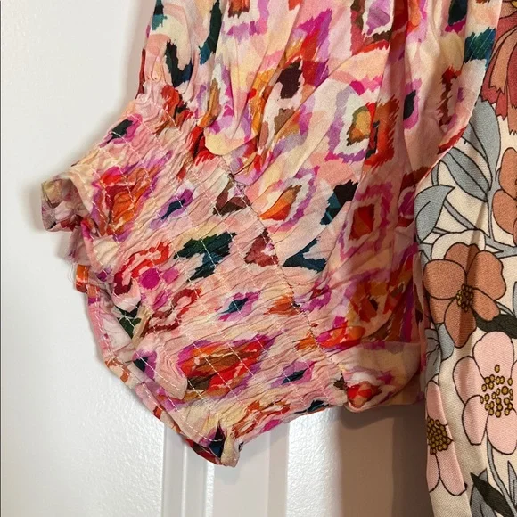 BiBi Women's Colorful Floral Patchwork Blouse Size Small NWOT - Picture 3 of 5